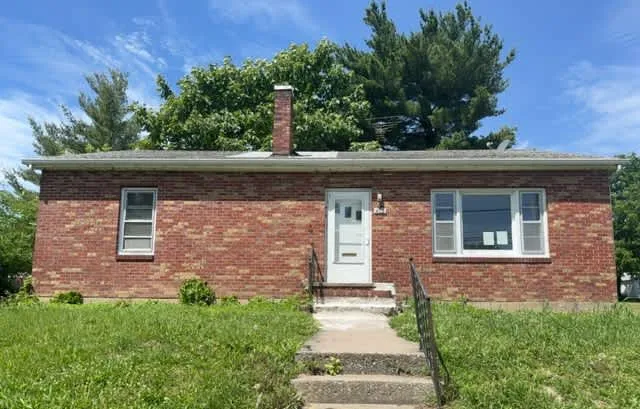 HUD Home β 415 N Market St, Sparta, IL 62286