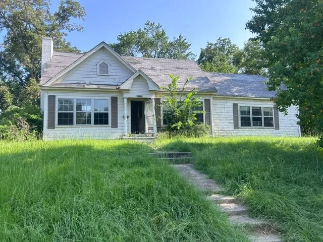 HUD Home — 501 E Paschal St, Troup, TX 75789