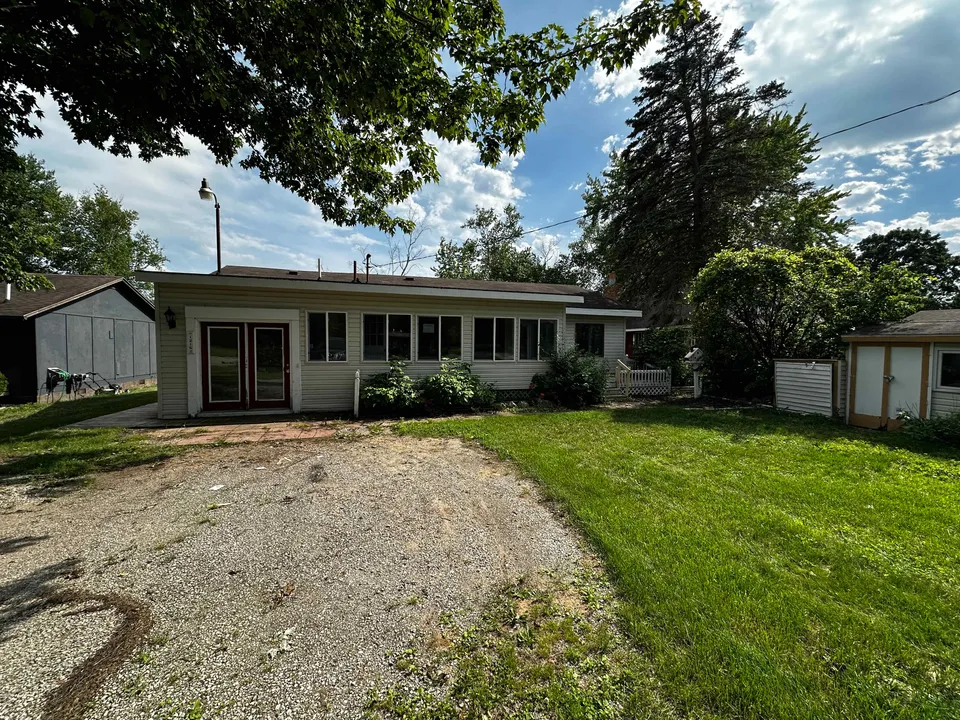 HUD Home β 1215 Mckimmy Dr, Beaverton, MI 48612