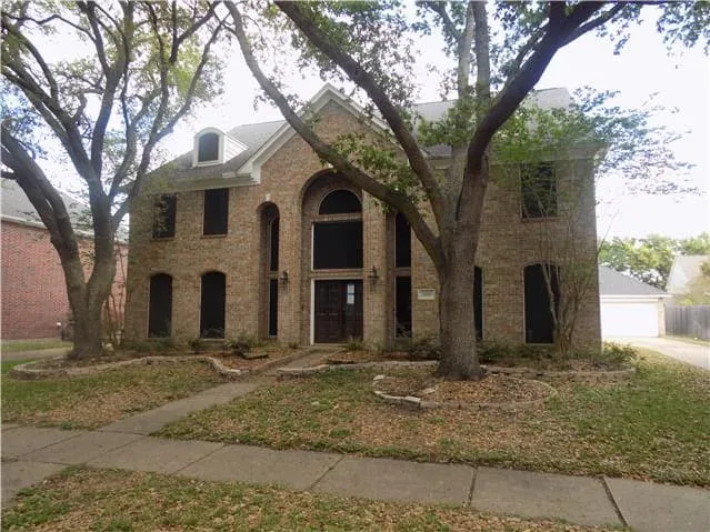 HUD Home β 2206 Spanish Forest Ln, Richmond, TX 77406