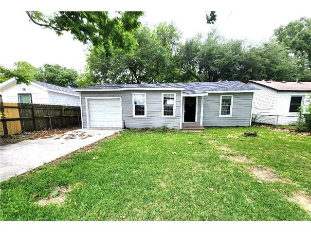 HUD Home β 6614 Park Ave, Texas City, TX 77591