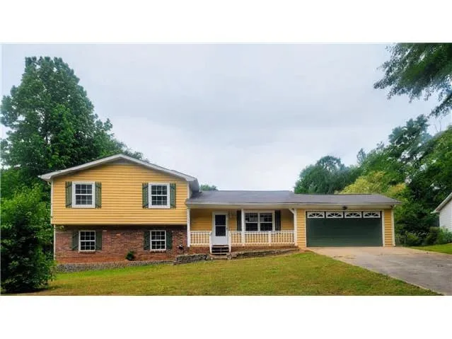HUD Home — 130 Carraige Circle, Stockbridge, GA 30281