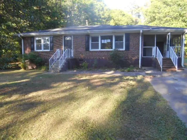 HUD Home — 4022 Clark Dr, Ellenwood, GA 30294