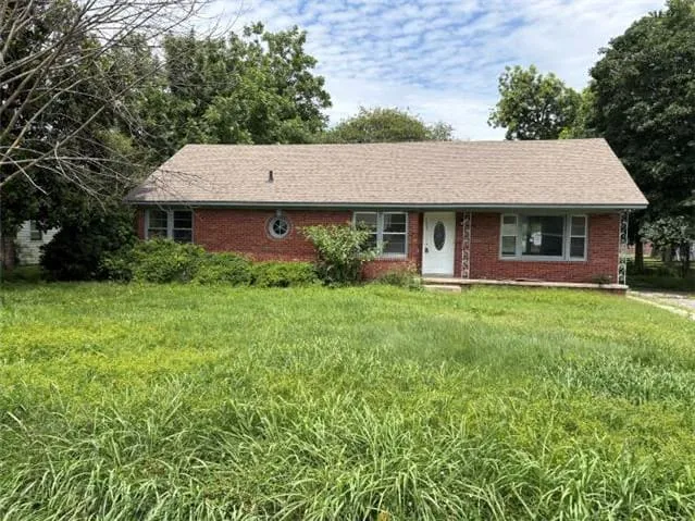 HUD Home — 412 9th St W, Portageville, MO 63873