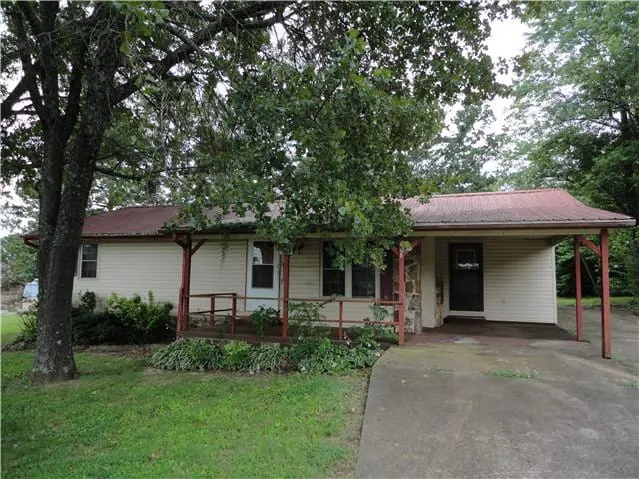 HUD Home — 808 Gayler St, Mountain View, AR 72560