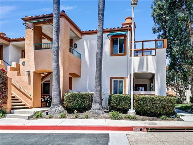 HUD Home — 360 Villa Point Dr, Newport Beach, CA 92660