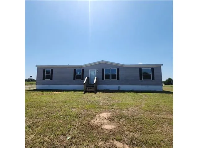 HUD Home β 10696 Chandler Way, Mcloud, OK 74851