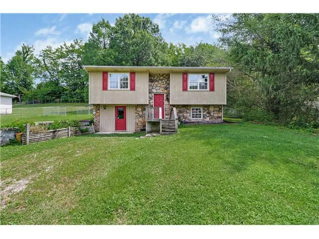HUD Home β 106 Willow Creek Rd, Wartburg, TN 37887