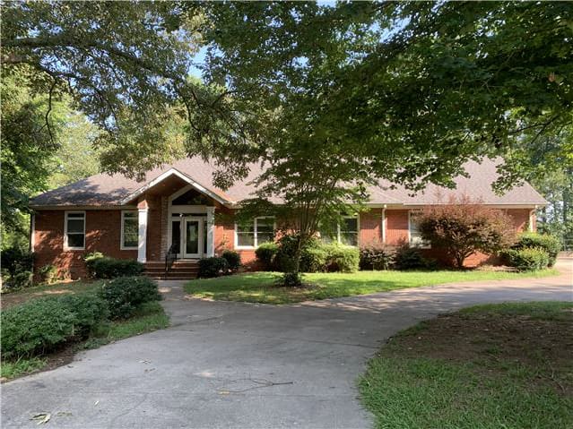 HUD Home β 727 Kings Bench Dr, Hartwell, GA 30643