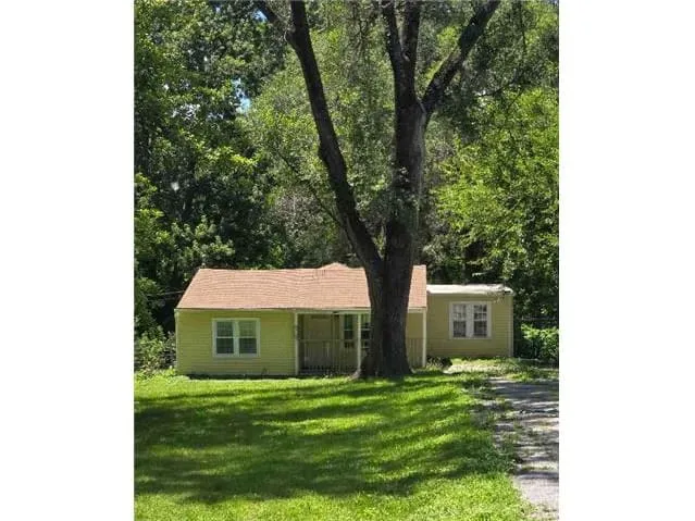 HUD Home β 2720 N 75th Ter, Kansas City, KS 66109