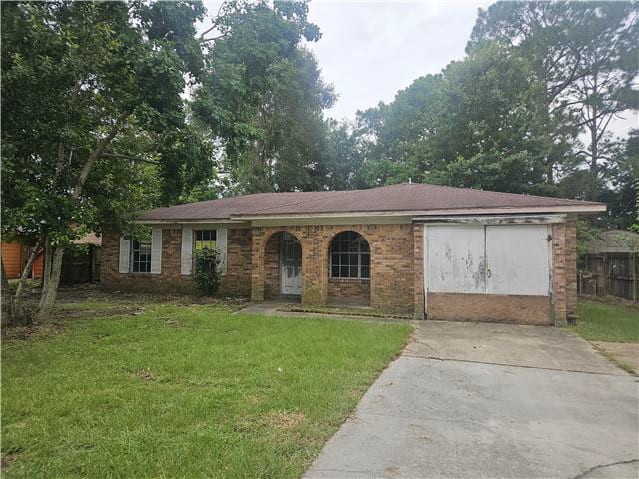 HUD Home β 2307 W Park Dr, Gautier, MS 39553