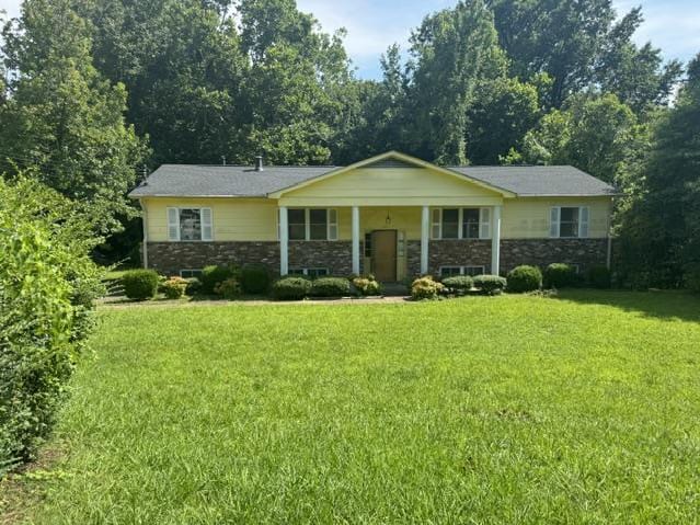HUD Home — 44 Oakridge Dr, Jackson, TN 38305