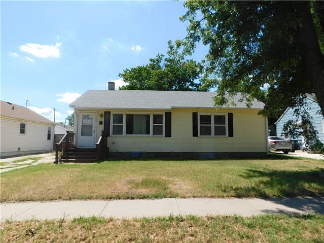 HUD Home — 715 S Purdy Ave, Lyons, KS 67554