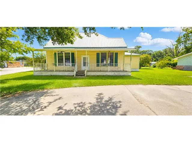 HUD Home — 1801 Main St, Patterson, LA 70392