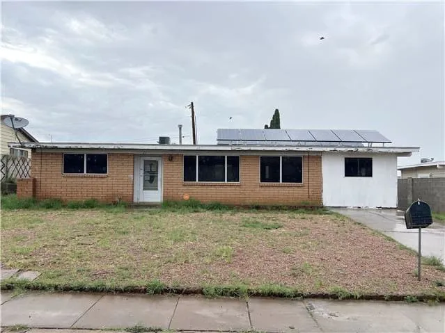 HUD Home — 21 E Brown Dr, Sierra Vista, AZ 85635