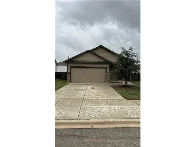 HUD Home — 2417 Marty Way, Seguin, TX 78155