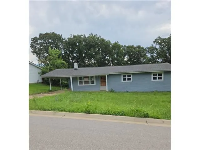 HUD Home — 828 Johanna St, Sullivan, MO 63080