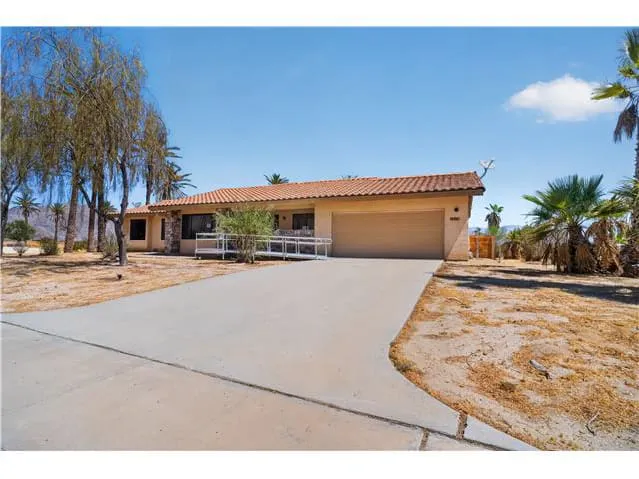 HUD Home — 3135 Club Cir E, Borrego Springs, CA 92004