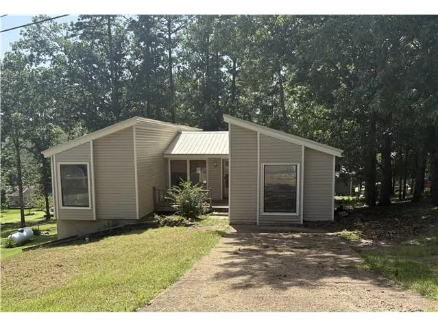 HUD Home — 102 Dunn Hollow Dr, Fairfield Bay, AR 72088