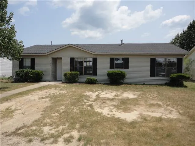 HUD Home β 14200 Krestview Dri, Mabelvale, AR 72103