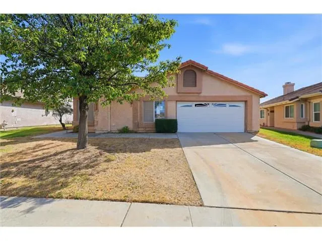 HUD Home β 10780 Bel Air Dr, Cherry Valley, CA 92223