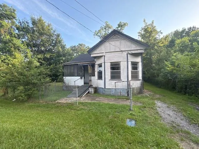 HUD Home β 735 Owens St, Mobile, AL 36610