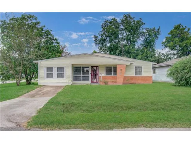 HUD Home — 3326 Proswimmer St, Houston, TX 77088