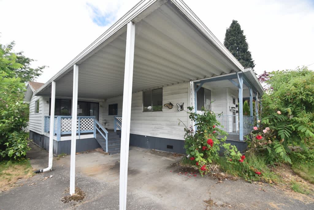 HUD Home β 222 Avenue F, Snohomish, WA 98290