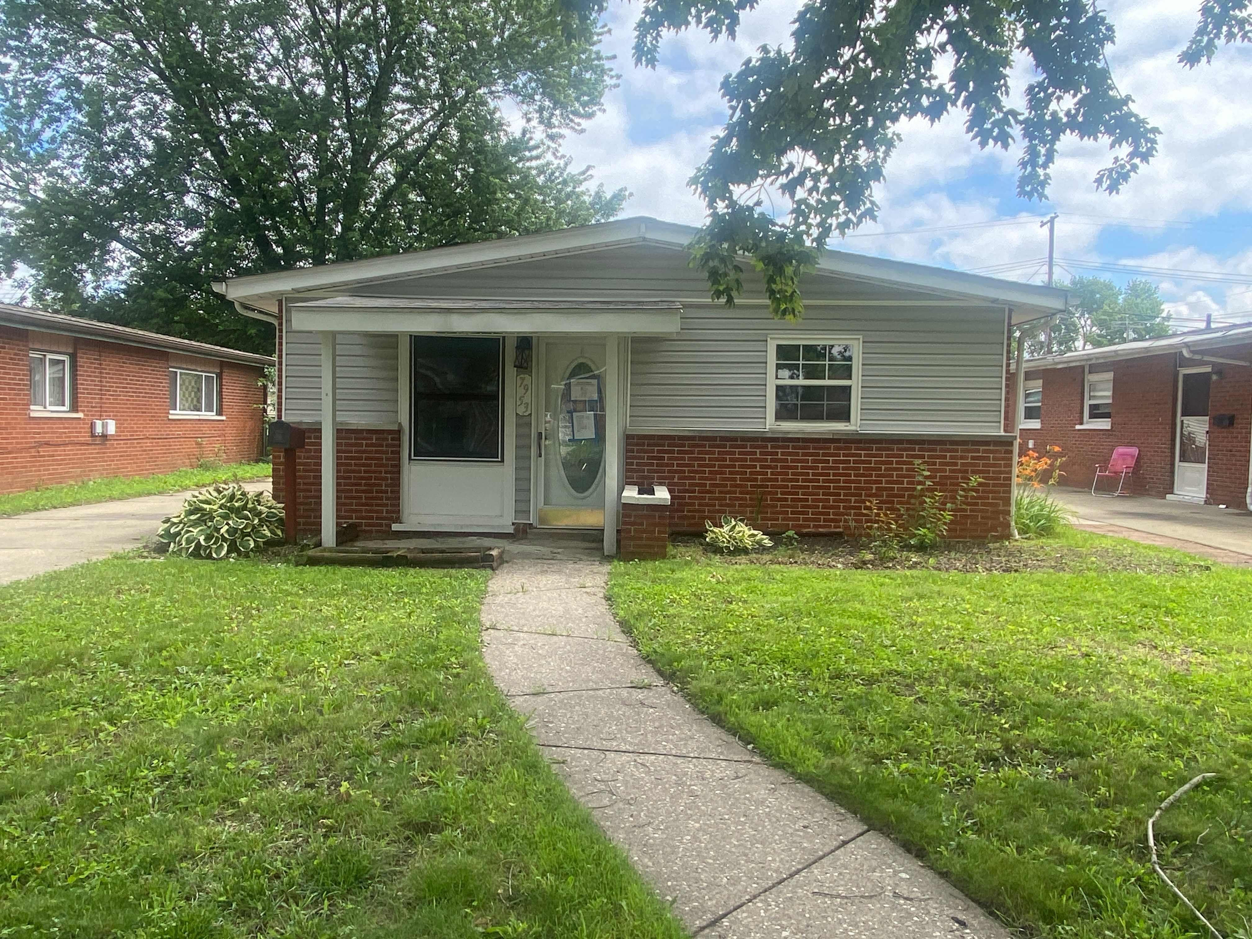HUD Home — 7953 Elm St, Taylor, MI 48180