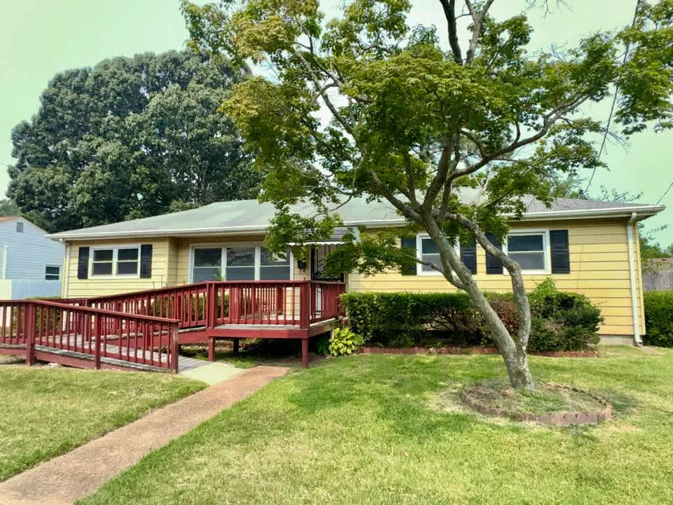 HUD Home β 8441 Portal Rd, Norfolk, VA 23503
