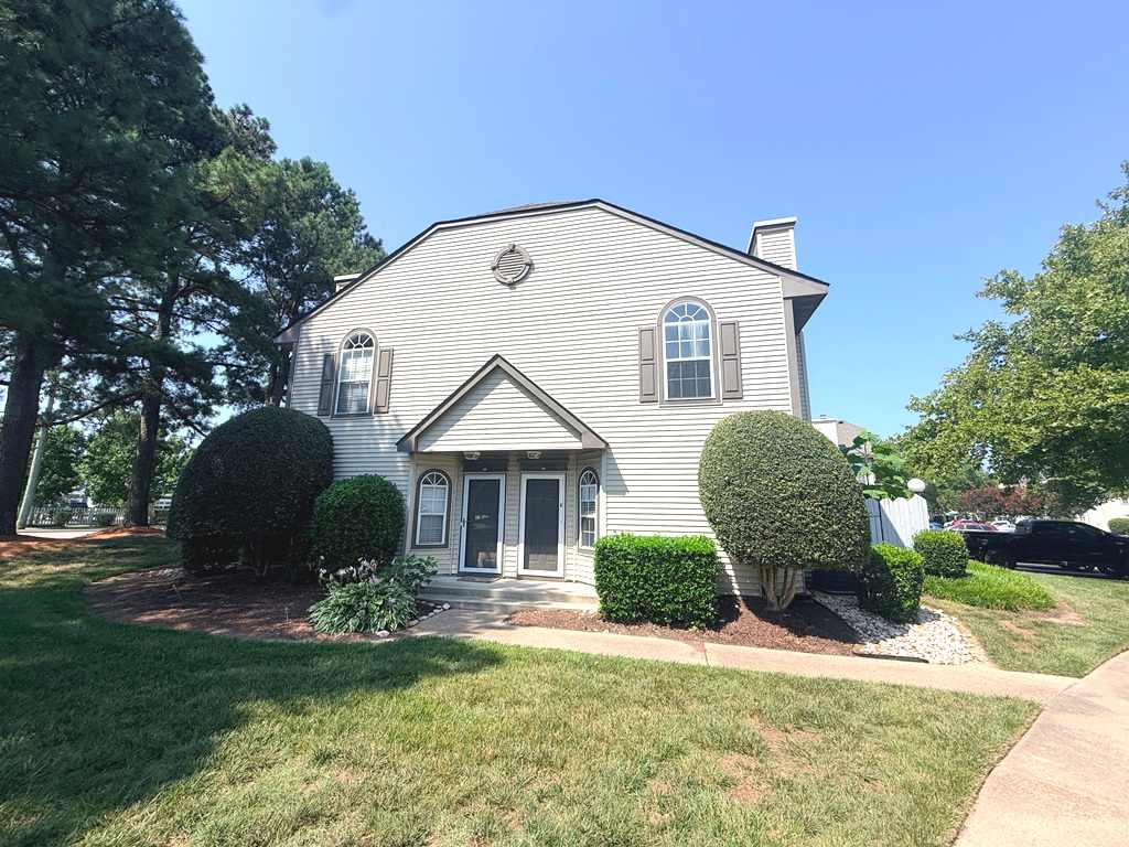HUD Home — 5297 Bardith Cir, Virginia Beach, VA 23455
