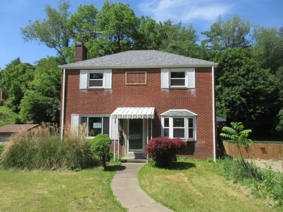 HUD Home β 110 Logan Rd, Bethel Park, PA 15102