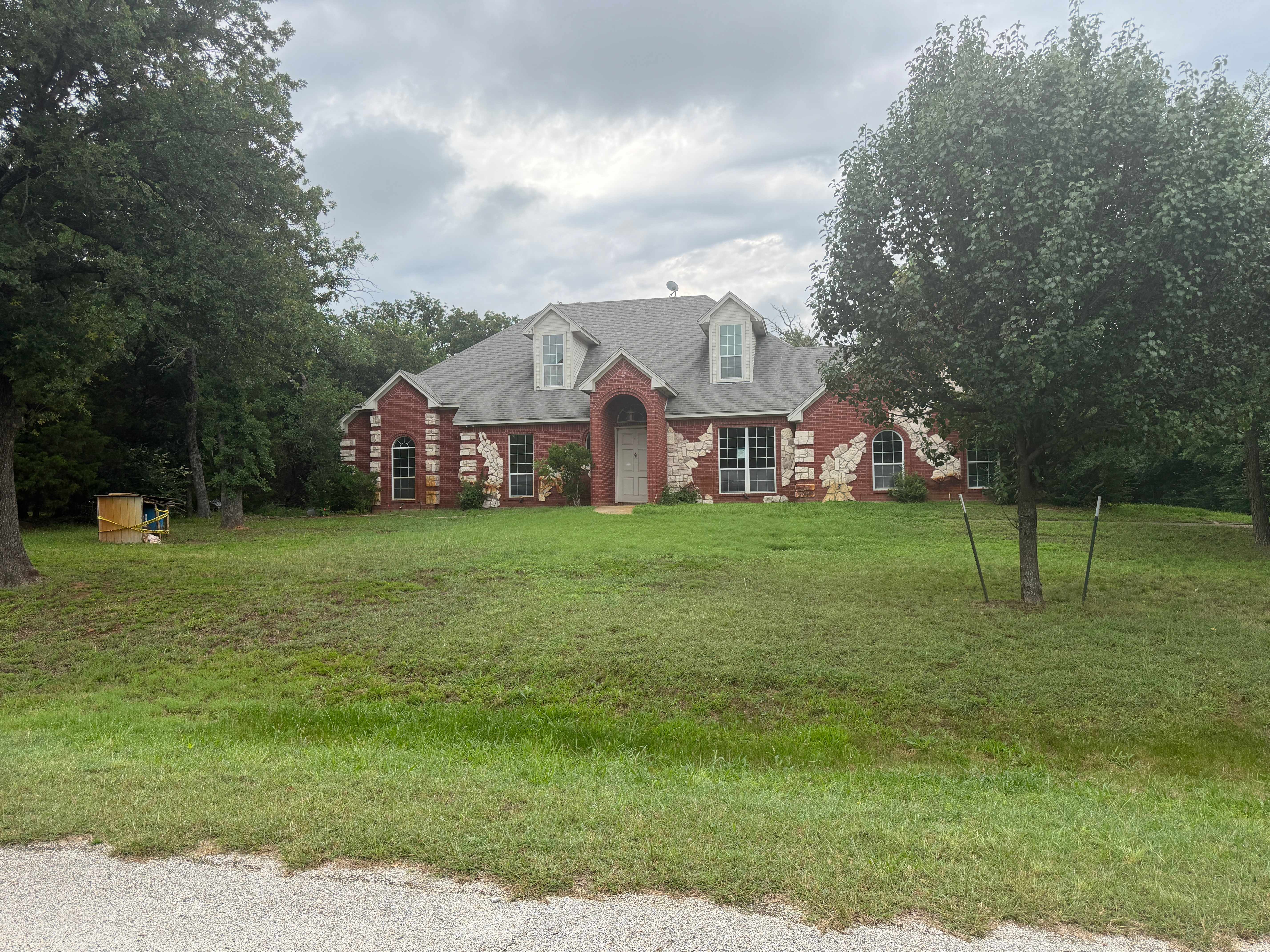 HUD Home β 1400 Oak Point Dr, Crossroads, TX 76227