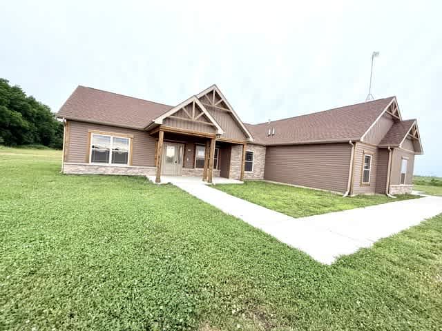 HUD Home β 2114 S Pine Run, Oxford, IN 47971