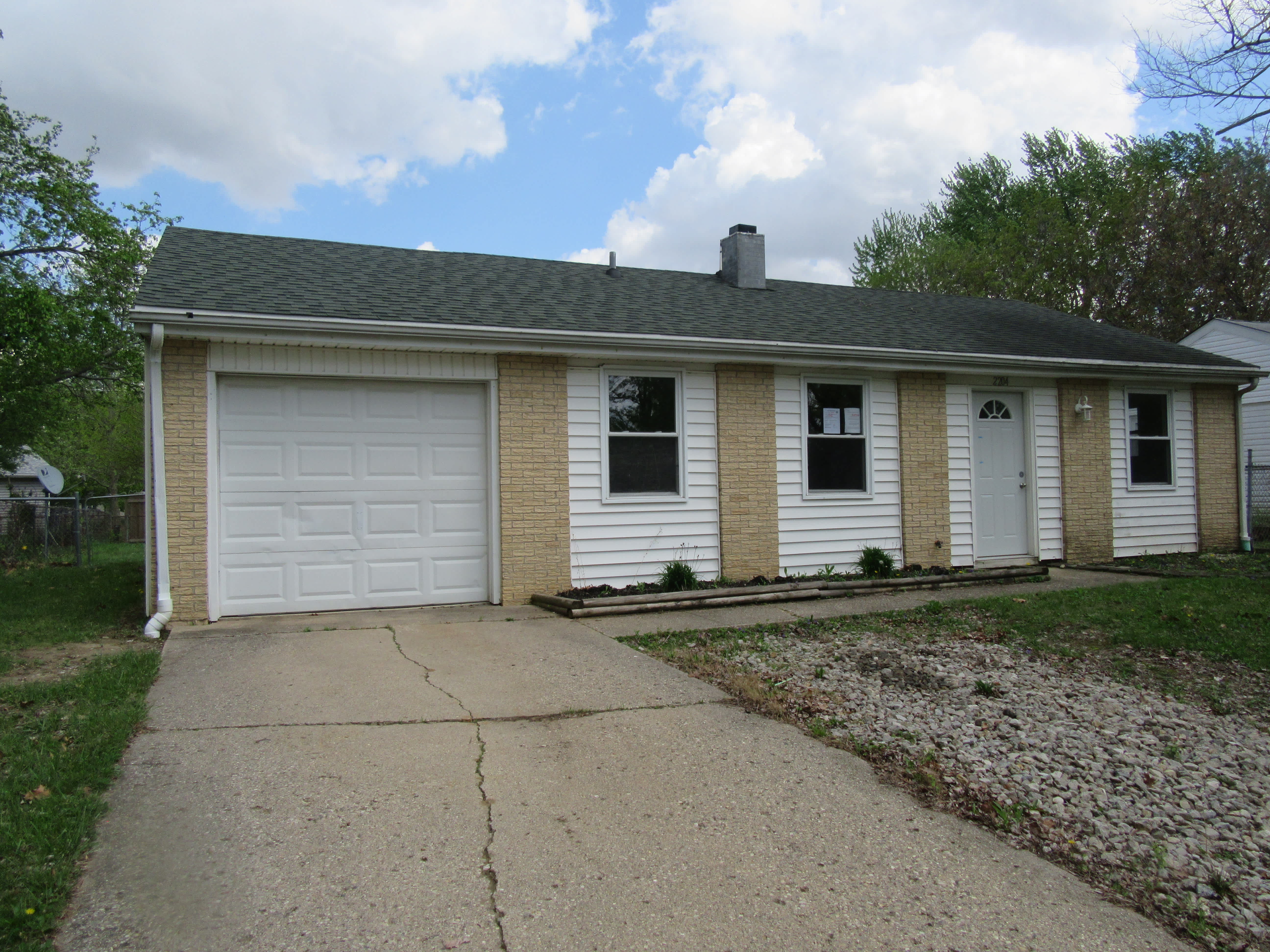 HUD Home — 2204 Beauvoir Ct, Kokomo, IN 46902