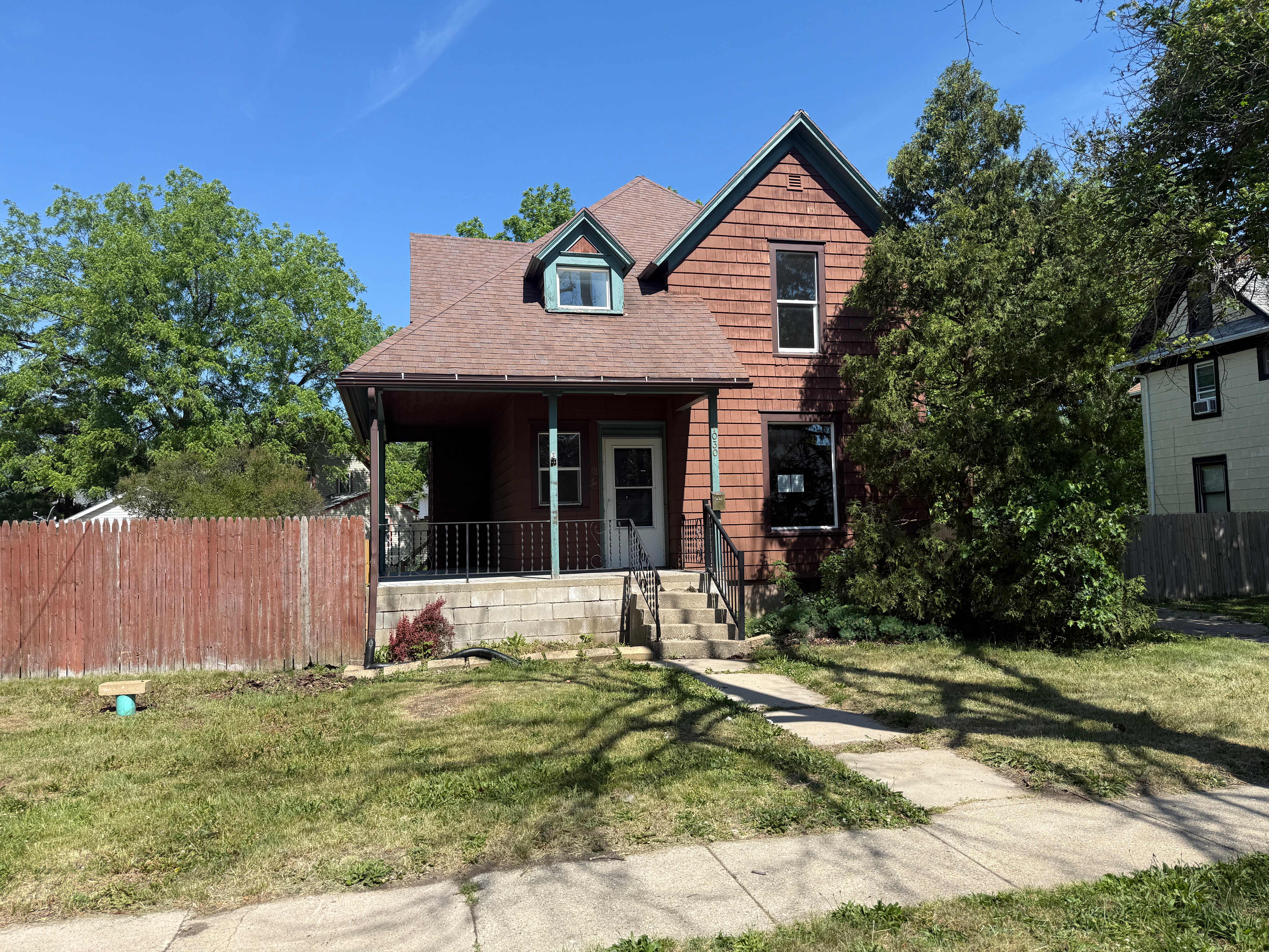 HUD Home β 1030 Prairie Ave, Beloit, WI 53511
