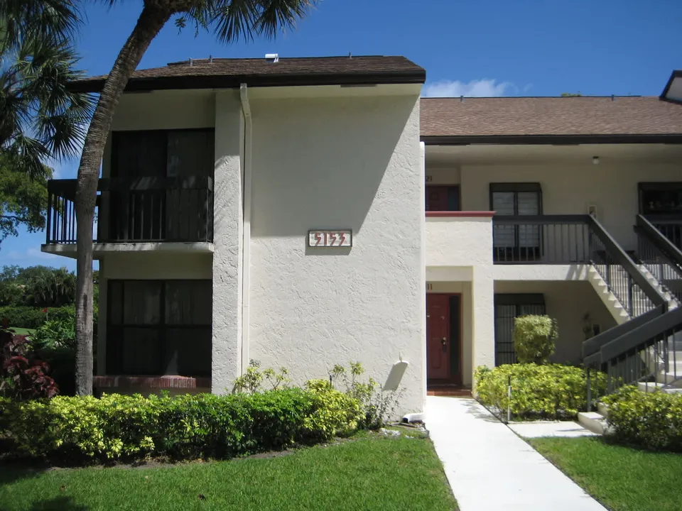 HUD Home — 5153 Oak Hill Ln Apt 511, Delray Beach, FL 33484