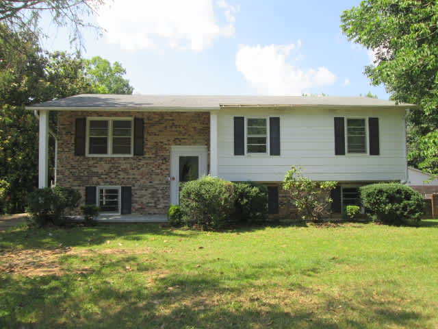 HUD Home — 1132 Lockett Dr, Danville, VA 24541
