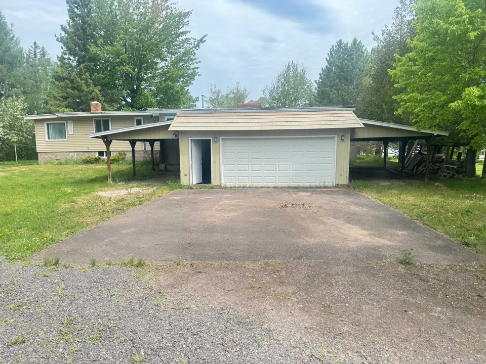 HUD Home β 41261 Half Moon Beach Rd, Chassell, MI 49916