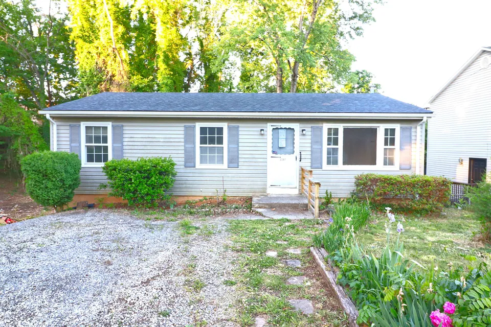 HUD Home β 3343 Westmoreland Dr, Roanoke, VA 24018