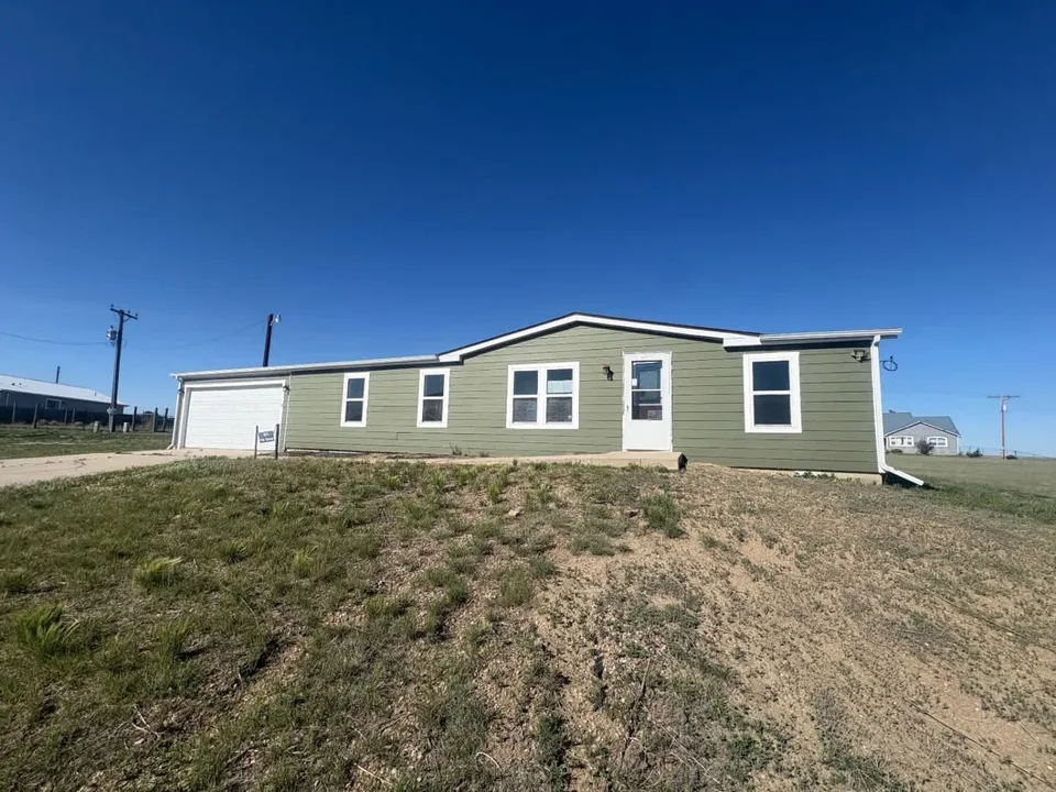 HUD Home β 823 7th Street, Hugo, CO 80821