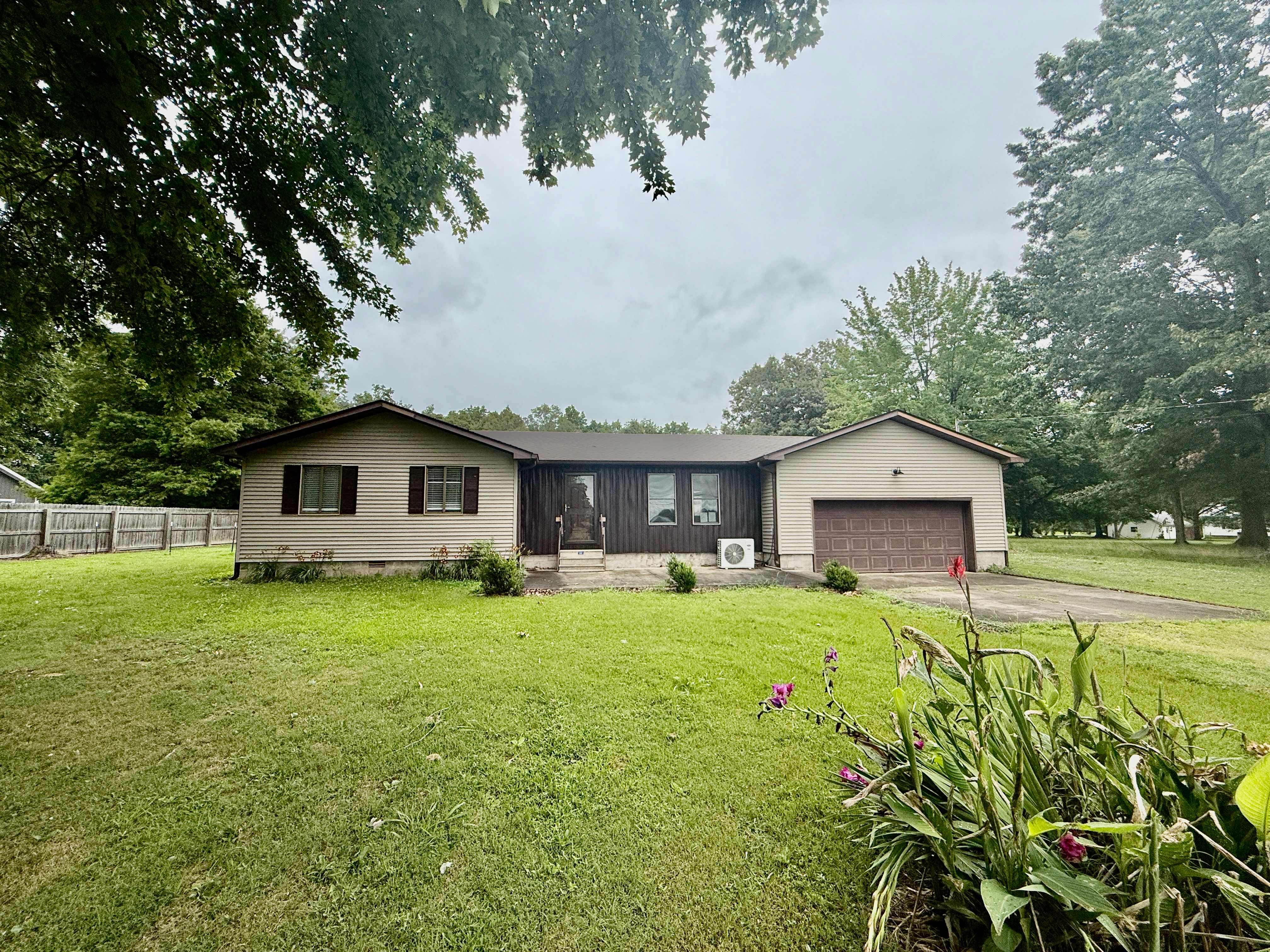 HUD Home — 2158 Us Hwy 68 W, Benton, KY 42025