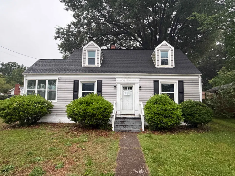 HUD Home — 3000 Boston St, Hopewell, VA 23860