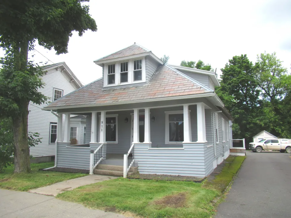 HUD Home β 811 Hudson Ave, Stillwater, NY 12170