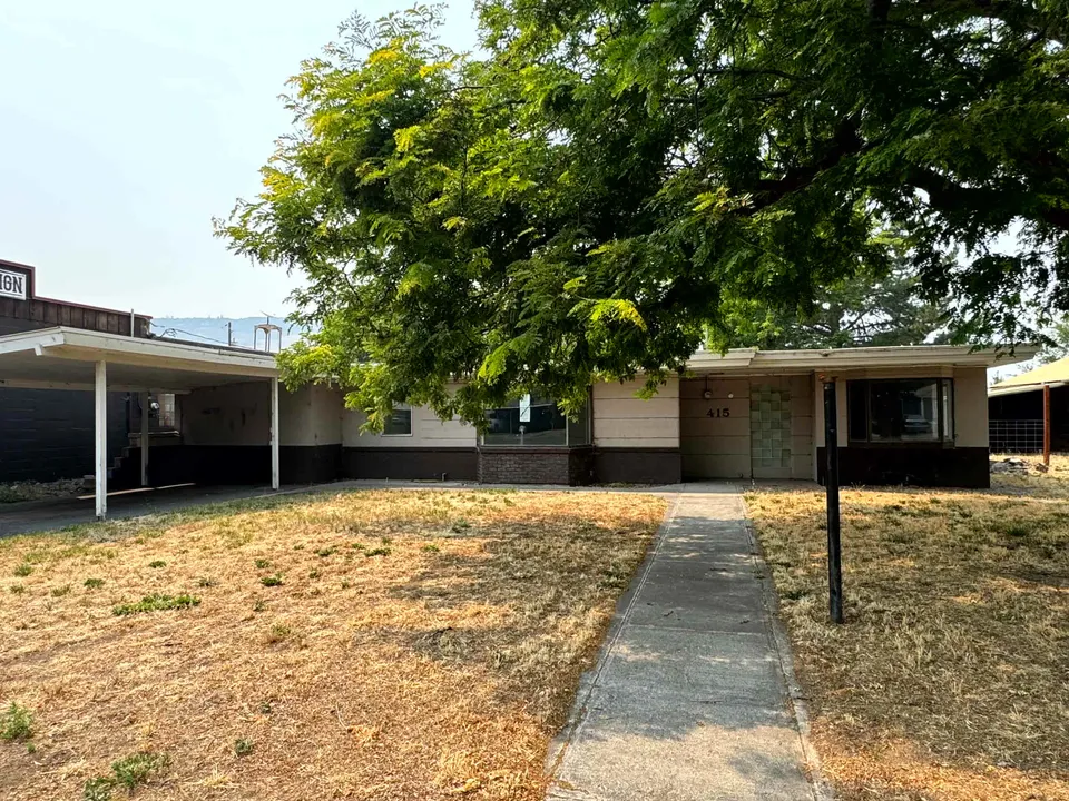 HUD Home — 415 Nw Locust St, Prineville, OR 97754