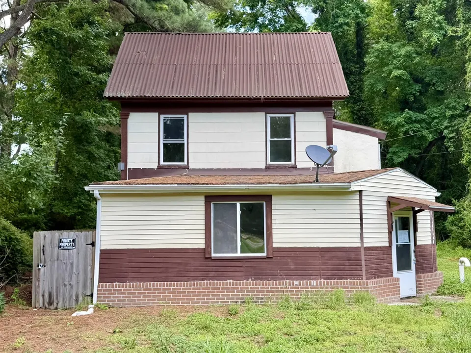 HUD Home — 27834 Fairmount Rd, Westover, MD 21871