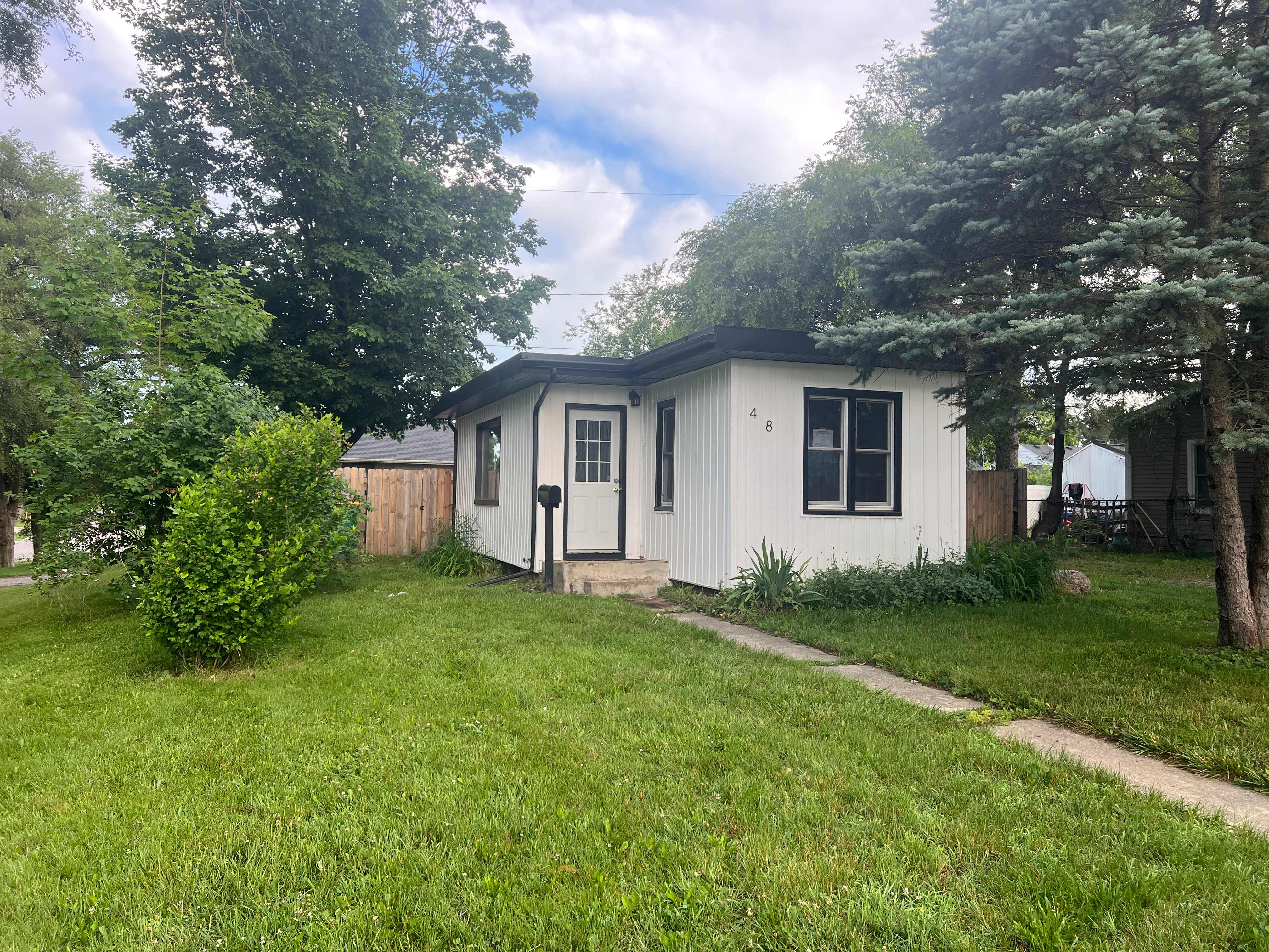 HUD Home — 48 Ferndale Ct, Battle Creek, MI 49015