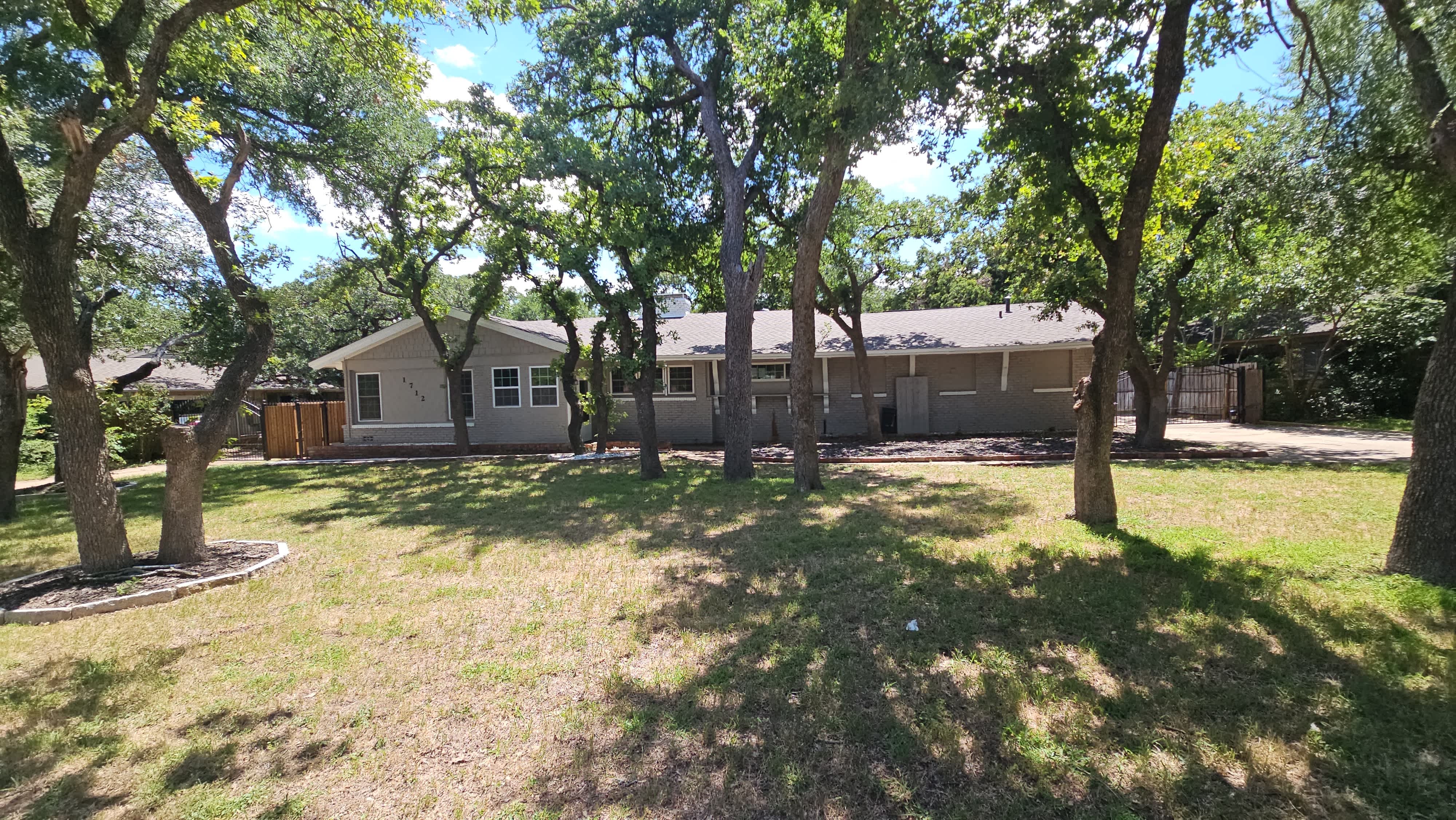 HUD Home β 1712 Yolanda Dr, Fort Worth, TX 76112