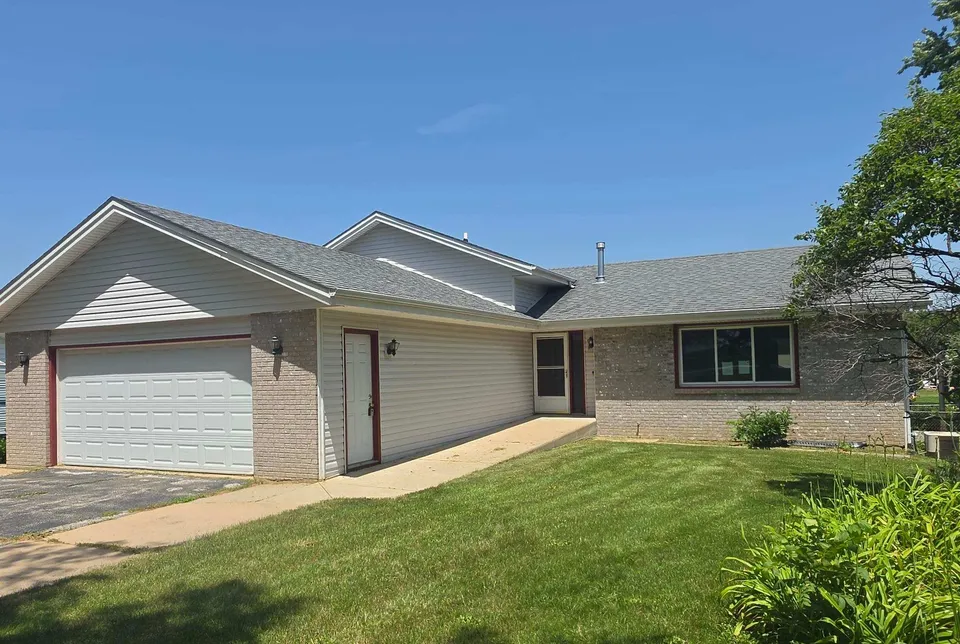 HUD Home β 6984 Squaw Prairie Rd, Belvidere, IL 61008