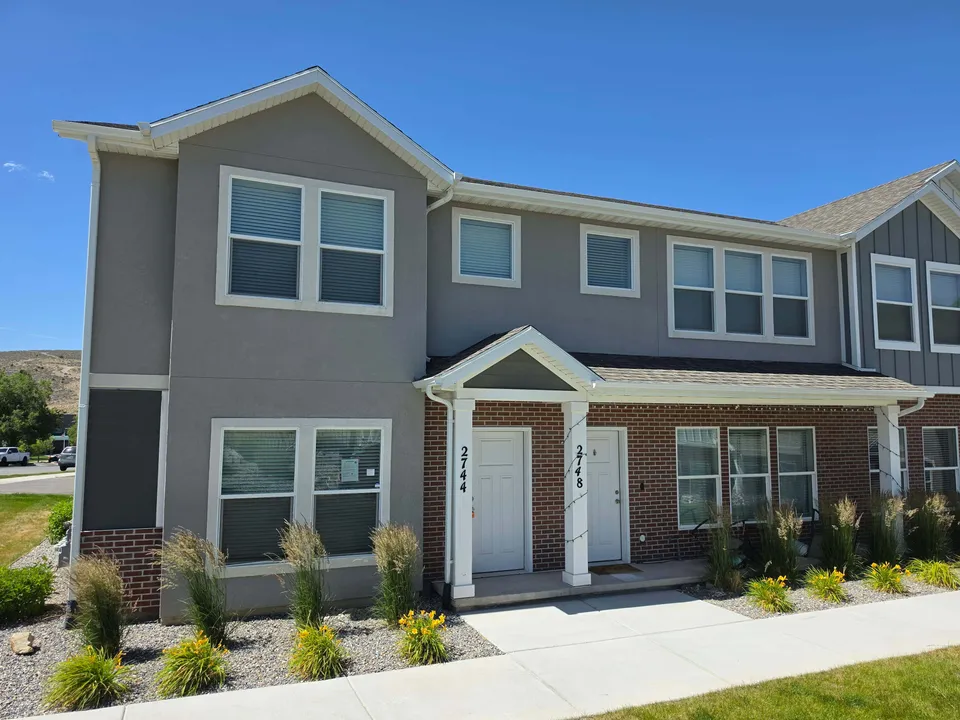 HUD Home — 2744 E Riata Aly, Eagle Mountain, UT 84005